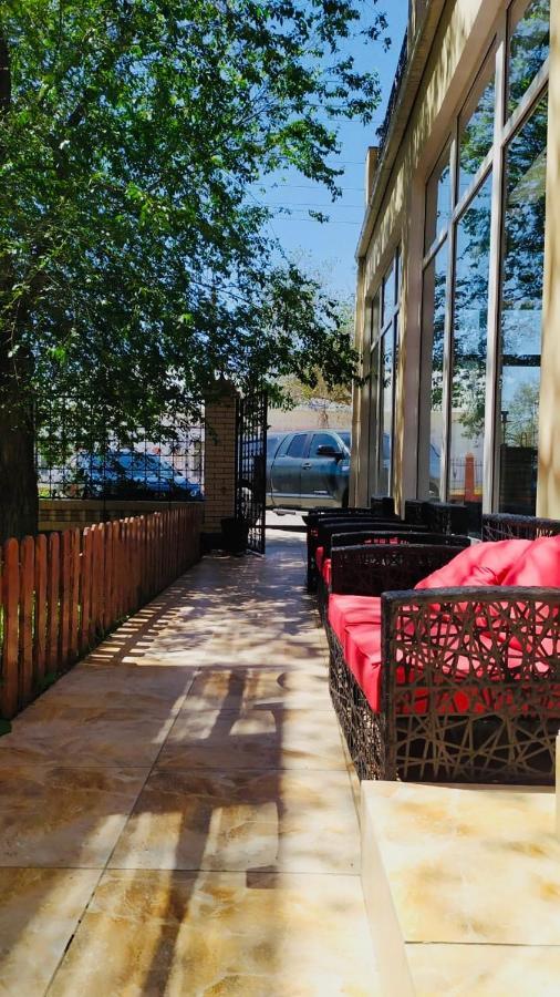 Lucky Fox Hotel Atyrau Bagian luar foto